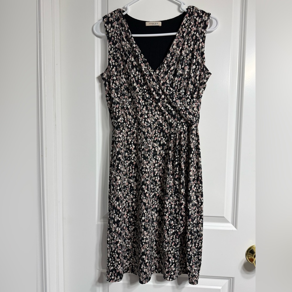 EUC Gilli Faux Wrap Geometric Sleeveless Midi Dress Size M Fit & Flare